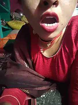 Snapshot of Monika_thakurr chatting on 4, 7, 2026 Monika thakurr online show from 4, 7, 2026