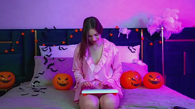 VeronicaVances online show from 22, 10, 2025