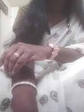 Snapshot of hotmahitha chatting on 28, 5, 2026 hotmahitha online show from 28, 5, 2026