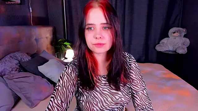 Alis Platt online show from 8, 10, 2025