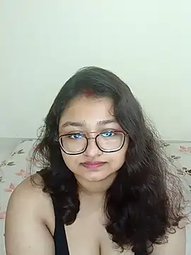 Drizzling Intimecy online show from 15, 9, 2025