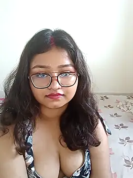 Drizzling Intimecy online show from 20, 9, 2025