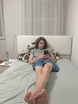 Snapshot of mcbrigete chatting on 17, 6, 2026 mcbrigete online show from 17, 6, 2026