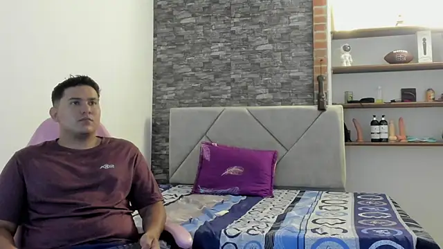 Sexxyy Couple  online show from 9, 1, 2026