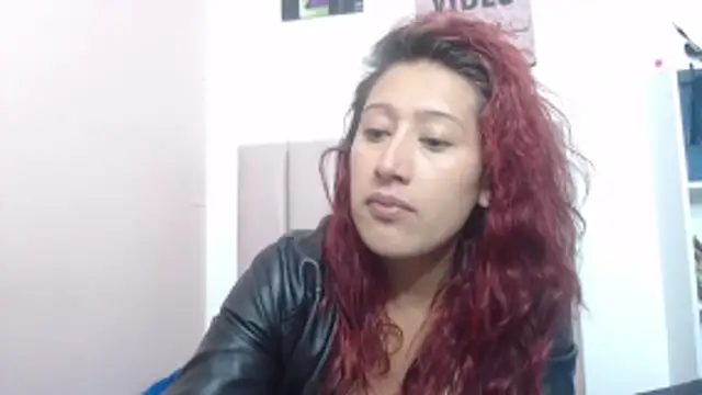 Chloe Wiild online show from 6, 11, 2025