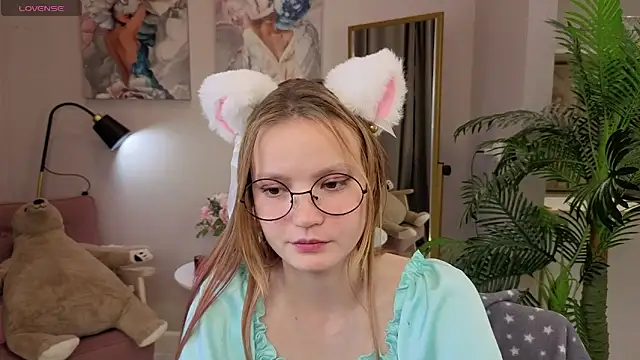 Ginger Emma online show from 22, 9, 2025