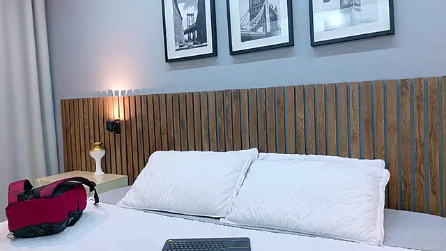 Snapshot of luna_roja25 chatting on 10, 2, 2026 luna roja25 online show from 10, 2, 2026