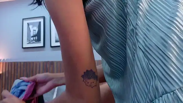 Snapshot of luna_roja25 chatting on 23, 2, 2026 luna roja25 online show from 23, 2, 2026