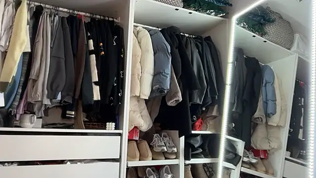 KayleeBella online show from 19, 12, 2025