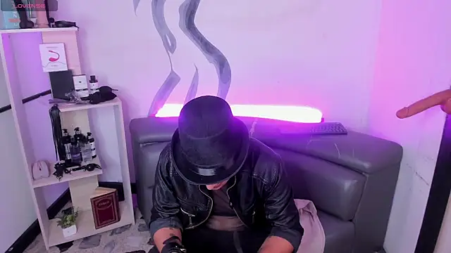 LiamDeep online show from 5, 11, 2025