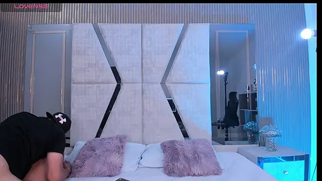 LiamDeep online show from 6, 1, 2026