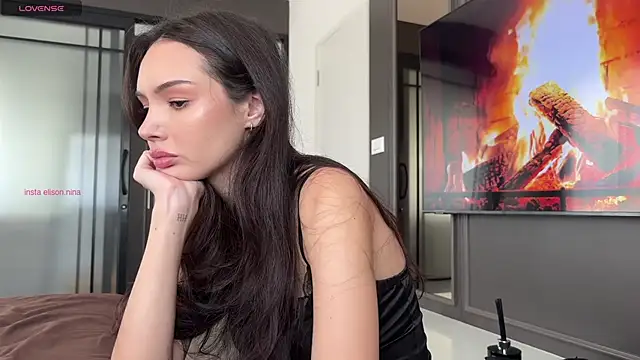 Snapshot of elisonni_ chatting on 17, 11, 2025 elisonni online show from 17, 11, 2025