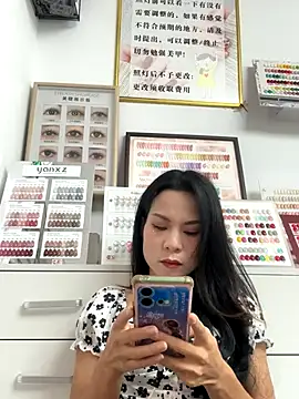 Snapshot of Baby-mmm chatting on 25, 9, 2025 Baby-mmm online show from 25, 9, 2025