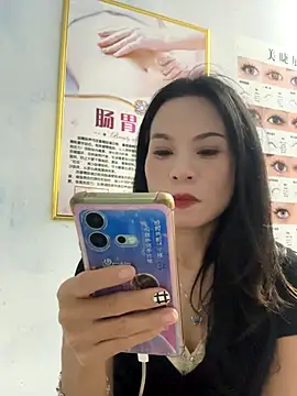 Snapshot of Baby-mmm chatting on 20, 10, 2025 Baby-mmm online show from 20, 10, 2025