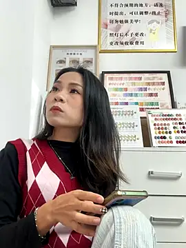 Snapshot of Baby-mmm chatting on 22, 10, 2025 Baby-mmm online show from 22, 10, 2025