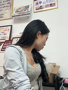 Snapshot of Baby-mmm chatting on 2, 11, 2025 Baby-mmm online show from 2, 11, 2025