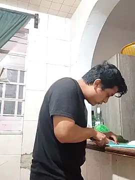 juan penetreitor online show from 3, 10, 2025