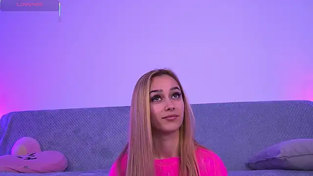 AmyKent  online show from 15, 4, 2026