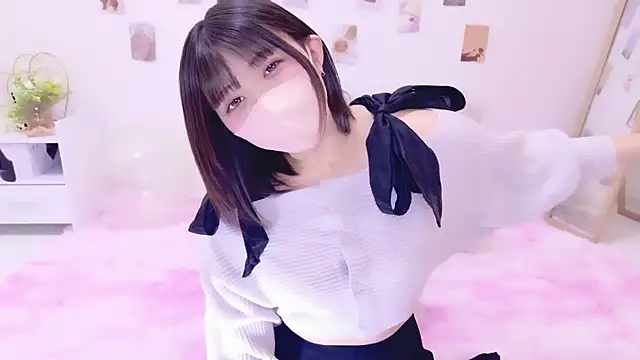 Hinata Sun online show from 28, 11, 2025