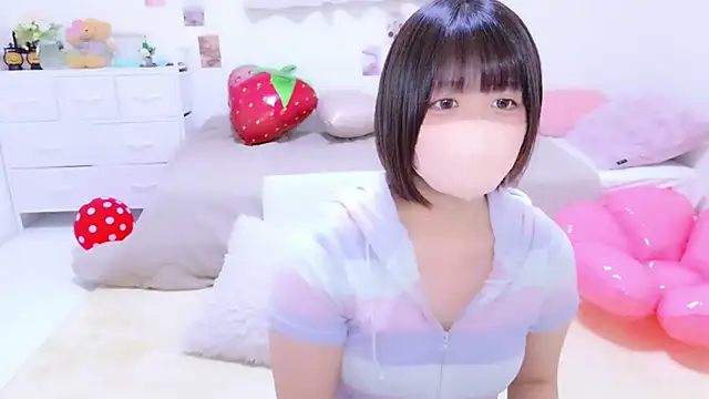 Hinata Sun online show from 9, 4, 2026