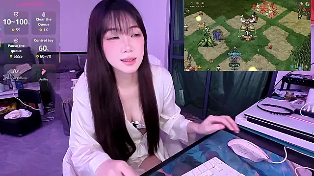 Snapshot of Linbaibai chatting on 5, 11, 2025 Linbaibai online show from 5, 11, 2025
