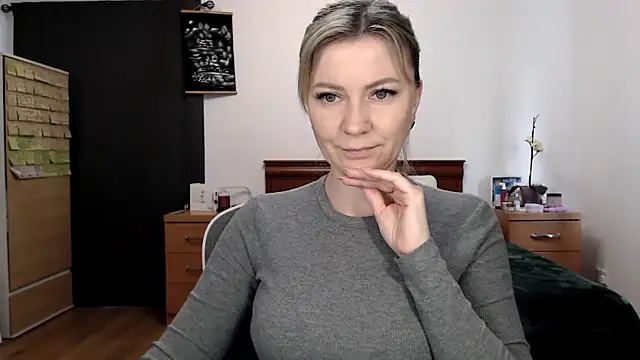 ParadiseAlina online show from 20, 4, 2026