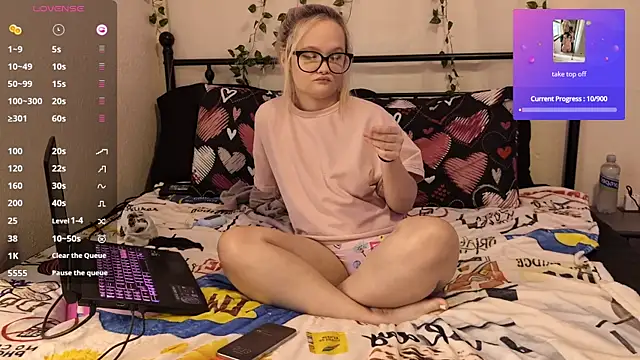 xxNaughtyNicolexx online show from 24, 9, 2025