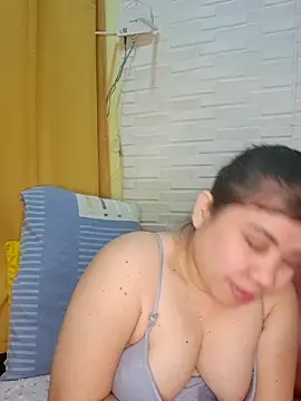 hotlyn45 online show from 15, 2, 2026