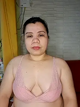 hotlyn45 online show from 9, 3, 2026