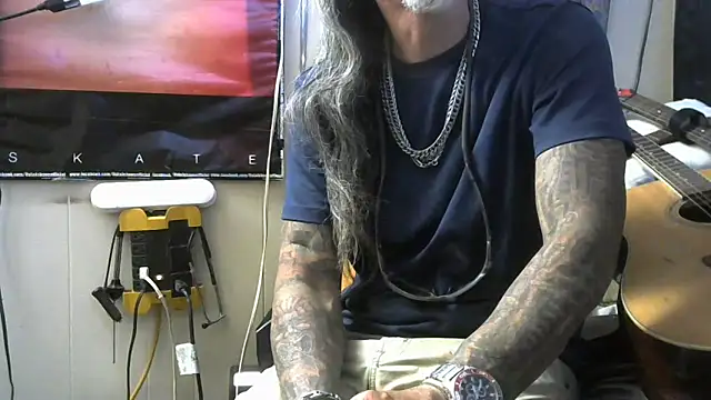 Snapshot of crassanova chatting on 29, 4, 2026 crassanova online show from 29, 4, 2026
