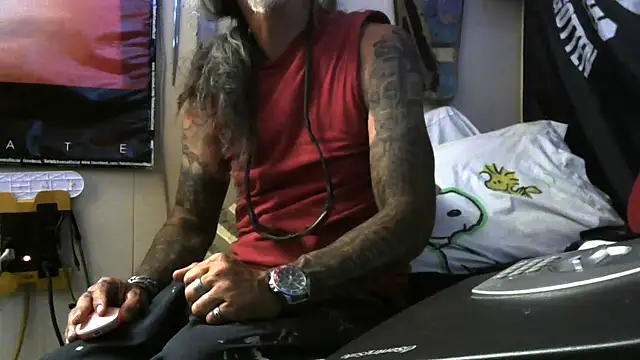 Snapshot of crassanova chatting on 29, 5, 2026 crassanova online show from 29, 5, 2026