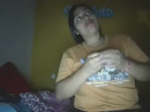 Snapshot of zairabreze chatting on 1, 5, 2026 zairabreze online show from 1, 5, 2026