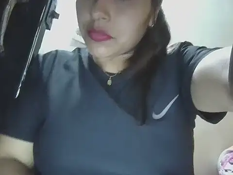 Snapshot of zairabreze chatting on 30, 5, 2026 zairabreze online show from 30, 5, 2026