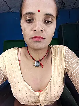 Snapshot of Hotwera chatting on 12, 10, 2025 Hotwera online show from 12, 10, 2025