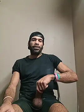 Snapshot of GuyInNY chatting on 23, 11, 2025 GuyInNY online show from 23, 11, 2025