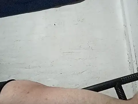 Snapshot of Elkato69 chatting on 10, 9, 2025 Elkato69 online show from 10, 9, 2025