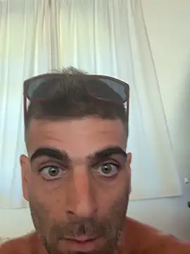 Snapshot of marconeilbiacco99 chatting on 2, 10, 2025 marconeilbiacco99 online show from 2, 10, 2025