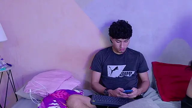 Laura and Kevin online show from 10, 9, 2025