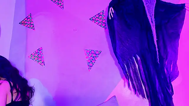 Laura and Kevin online show from 27, 10, 2025