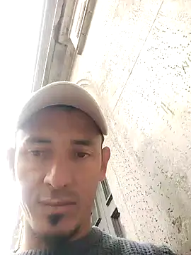 Snapshot of JuanD_vero chatting on 17, 10, 2025 JuanD vero online show from 17, 10, 2025