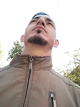 Snapshot of JuanD_vero chatting on 19, 10, 2025 JuanD vero online show from 19, 10, 2025