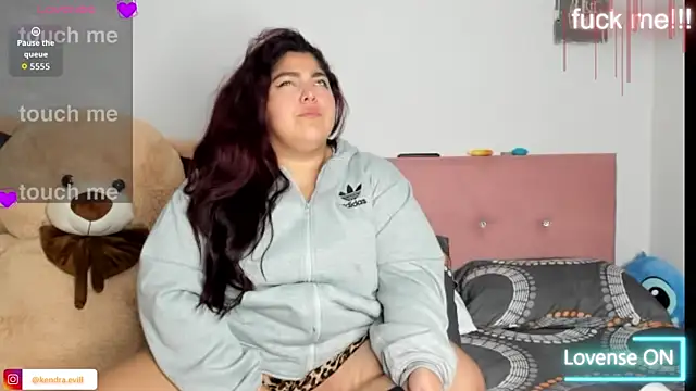 kendra lil evill online show from 28, 9, 2025