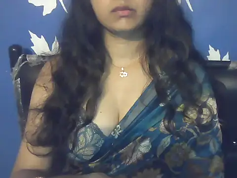 SoftButDeadly0 online show from 3, 12, 2025