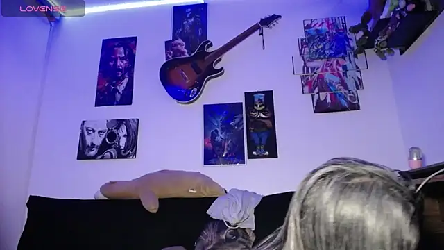 Snapshot of moonligth18 chatting on 3, 11, 2025 moonligth18 online show from 3, 11, 2025