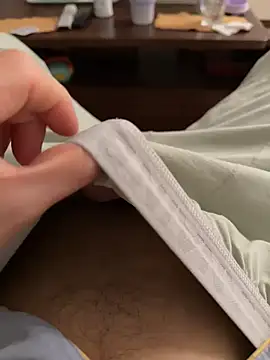 Snapshot of miniyellower chatting on 4, 3, 2026 miniyellower online show from 4, 3, 2026