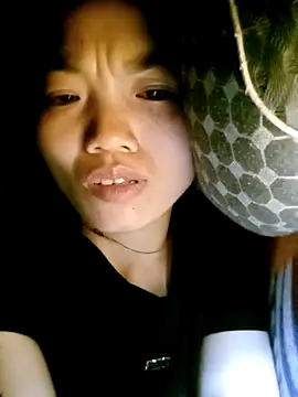 Snapshot of ngan-cute chatting on 3, 12, 2025 ngan-cute online show from 3, 12, 2025