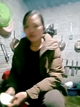 Snapshot of ngan-cute chatting on 4, 12, 2025 ngan-cute online show from 4, 12, 2025