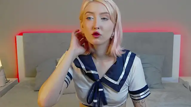 Snapshot of MarianeSun chatting on 16, 6, 2026 MarianeSun online show from 16, 6, 2026