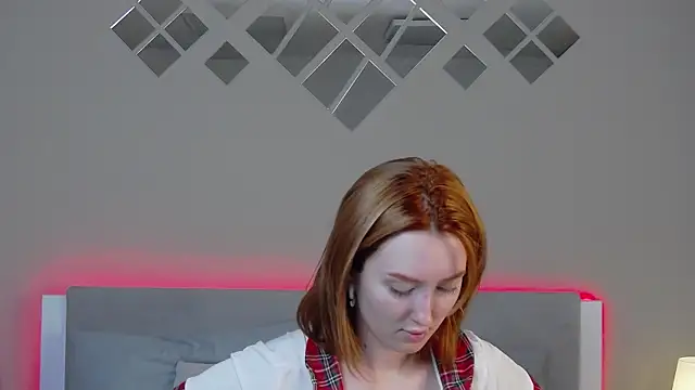 Snapshot of MarianeSun chatting on 25, 6, 2026 MarianeSun online show from 25, 6, 2026