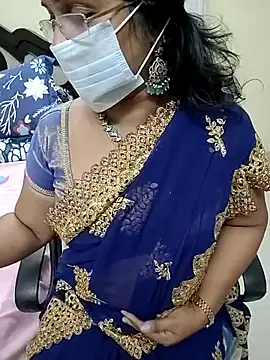 Snapshot of tamilmaha12 chatting on 11, 11, 2025 tamilmaha12 online show from 11, 11, 2025